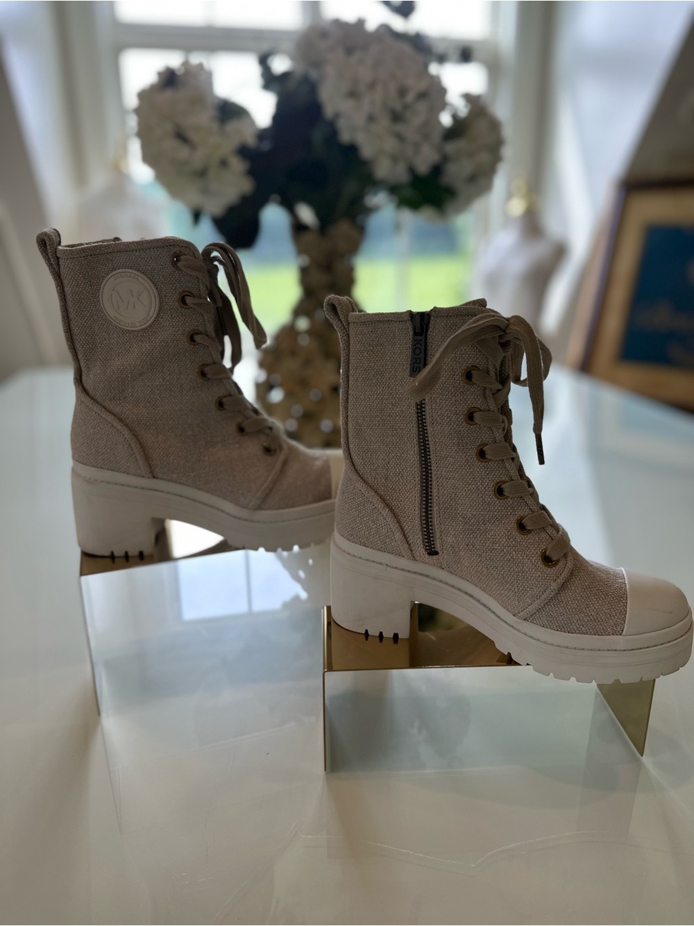 Michael Kors Corey Platform Boots in color Hemp sz 5 1/2